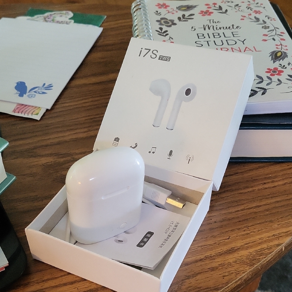 White Wireless Earbuds with Charging Case